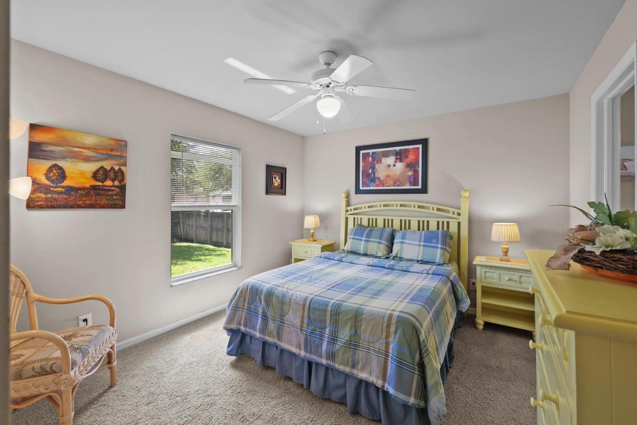 Family Vacation, Heated Pool, Wake Up To Enjoy The Sunrise - Villa Pine Island Cape Coral Exterior photo